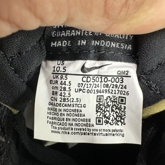 Nike Vulc SB Men's size 10.5 Black White Suede Shoes CD5010-003 - Picture 8 of 8